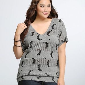 Torrid Star & Moon Open Stitch Top Size 1